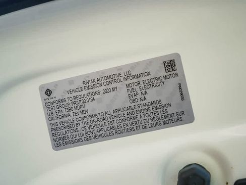 Used 2023 Rivian R1S Adventure AWD/4WD image 27