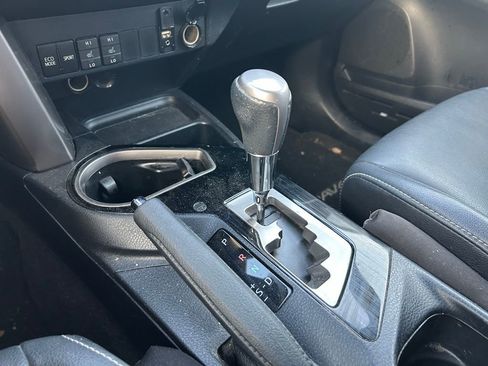 Used 2016 Toyota RAV4 Limited w/ Advanced Technology Package image 29