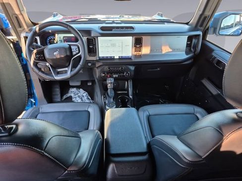 Used 2023 Ford Bronco Outer Banks image 12