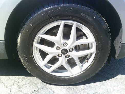 Used 2024 Ford Edge SEL AWD/4WD image 31