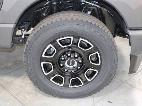 New 2026 Ford F250 Platinum image 13