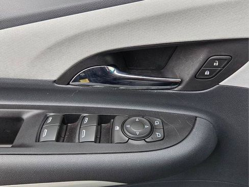 Used 2020 Chevrolet Bolt LT FWD image 22