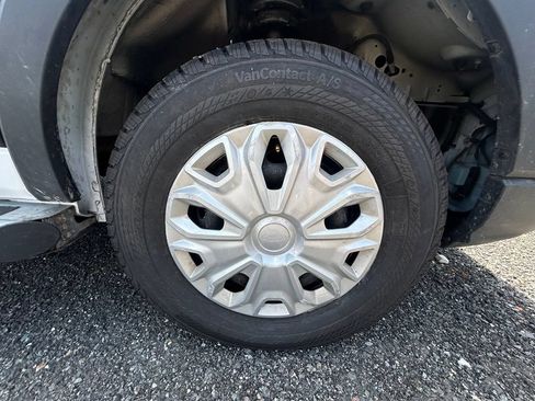 Used 2025 Ford Transit 250 Low Roof w/ Exterior Upgrade Package RWD image 15