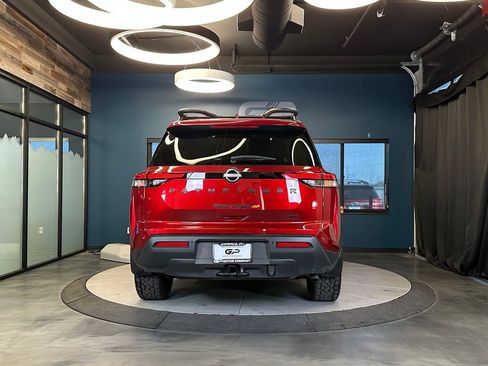 Used 2025 Nissan Pathfinder Rock Creek image 4