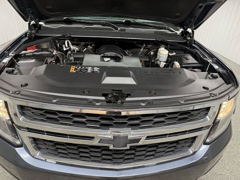 Used 2020 Chevrolet Suburban LT AWD/4WD image 55