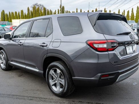 Certified 2023 Honda Pilot EX-L image 10