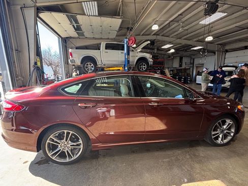 Used 2016 Ford Fusion Titanium image 7