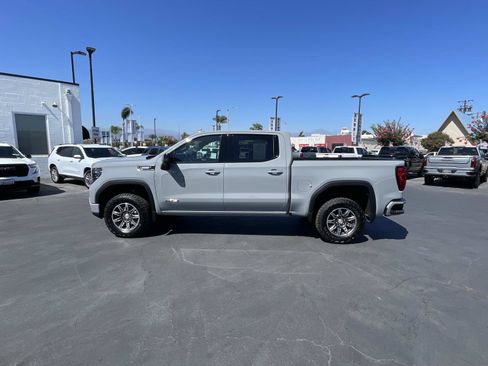 Used 2025 GMC Sierra 1500 AT4 w/ AT4 Premium Package AWD/4WD image 7