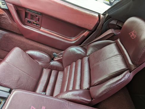 Used 1993 Chevrolet Corvette Convertible image 10