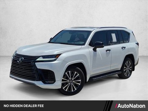Used 2024 Lexus LX 600 4WD w/ Appearance Package image 1