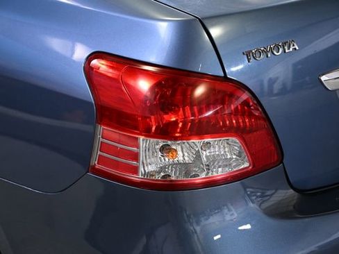 Used 2011 Toyota Yaris Sedan image 13