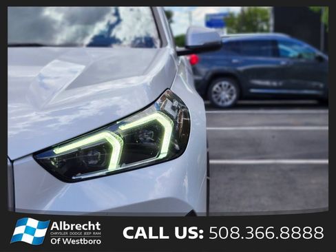 Used 2024 BMW X1 xDrive28i AWD/4WD image 10