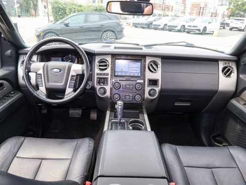 Used 2016 Ford Expedition Limited w/ Equipment Group 301A AWD/4WD image 21