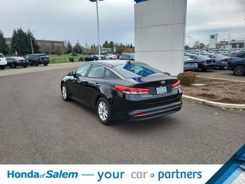 Used 2016 Kia Optima LX image 4