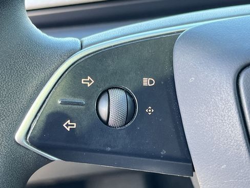 Used 2025 Tesla Model 3 Long Range image 19