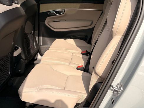 New 2026 Volvo XC90 B6 Plus w/ Protection Package Premier AWD/4WD image 15