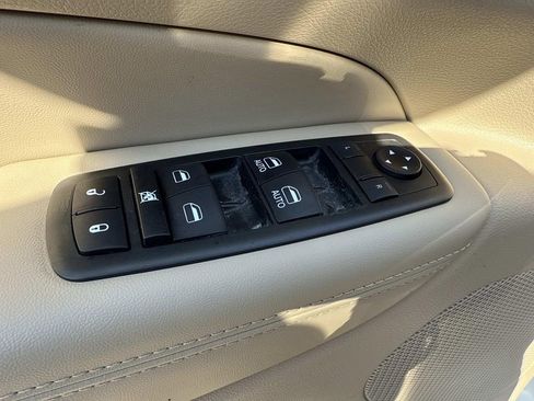 Used 2019 Jeep Grand Cherokee Limited w/ Trailer Tow Group IV image 22