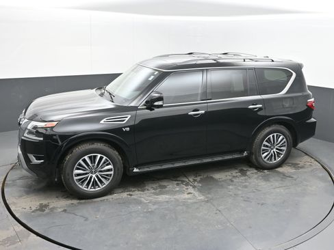 Used 2022 Nissan Armada SL image 32