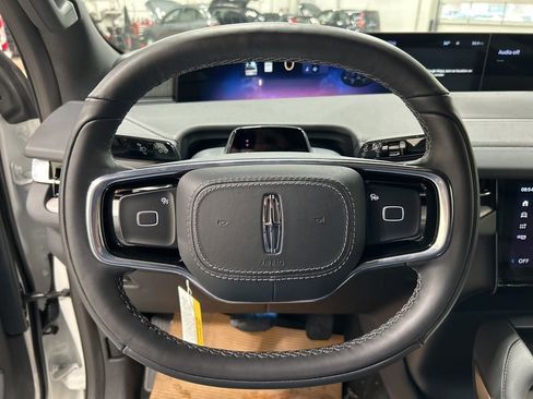 New 2026 Lincoln Navigator L Reserve w/ Jet Appearance Package AWD/4WD image 15