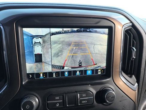 Used 2022 Chevrolet Silverado 3500 High Country image 8