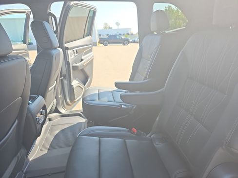 New 2026 Buick Enclave Avenir w/ Super Cruise Package FWD image 15