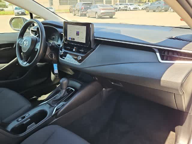 Used 2025 Toyota Corolla LE FWD image 19