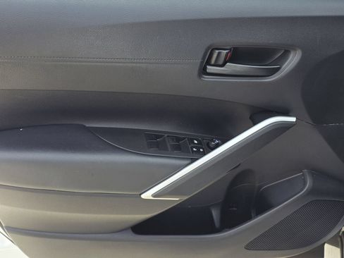 Used 2022 Toyota Corolla Cross LE FWD image 16
