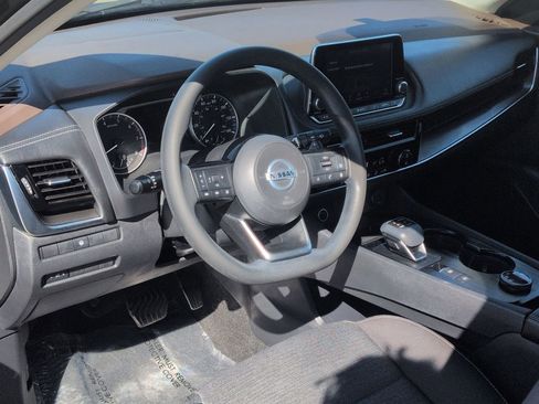 Certified 2021 Nissan Rogue SV image 12