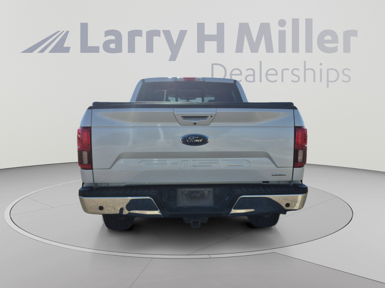 Used 2019 Ford F150 Lariat w/ Equipment Group 501A Mid AWD/4WD image 4