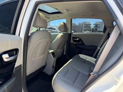 Used 2019 Kia Niro EX Premium w/ Sunroof Package FWD image 26