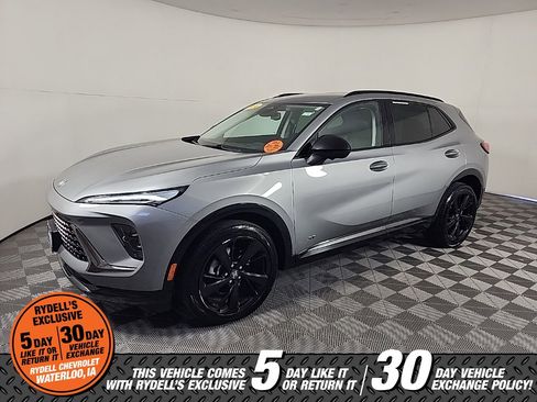 Certified 2024 Buick Envision Sport Touring image 5