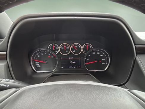 Used 2022 Chevrolet Suburban LS w/ Driver Alert Package AWD/4WD image 15