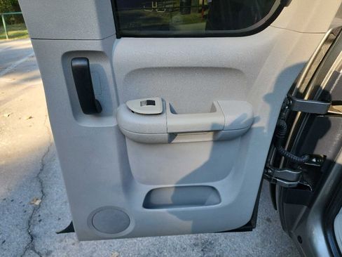 Used 2009 Chevrolet Silverado 1500 LT w/ Texas Edition image 28