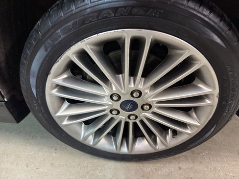 Used 2015 Ford Fusion SE w/ Equipment Group 202A image 32