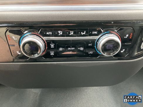 Used 2024 GMC Sierra 1500 SLT image 27