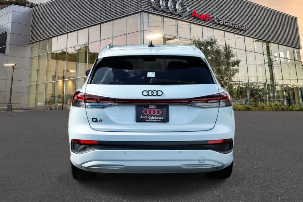Used 2023 Audi Q4 e-tron Premium Plus RWD image 5