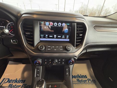 Used 2017 GMC Acadia SLE w/ Driver Alert Package I image 16