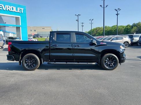 Used 2025 Chevrolet Silverado 1500 RST w/ Z71 Off-Road Package AWD/4WD image 2