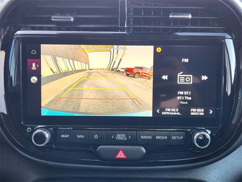 Used 2025 Kia Soul EX image 13