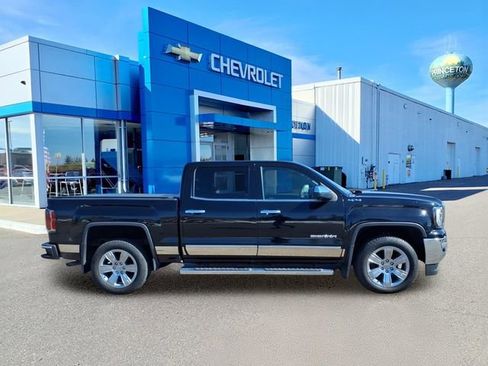 Used 2018 GMC Sierra 1500 SLT image 2