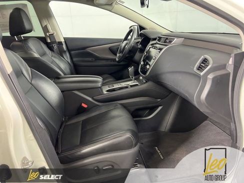 Used 2020 Nissan Murano SL w/ Moonroof Package image 13