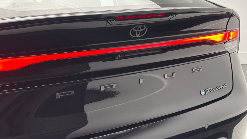 Used 2023 Toyota Prius Prime FWD image 7