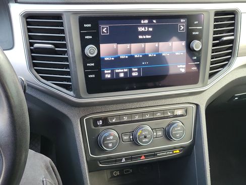 Used 2018 Volkswagen Atlas SE image 13