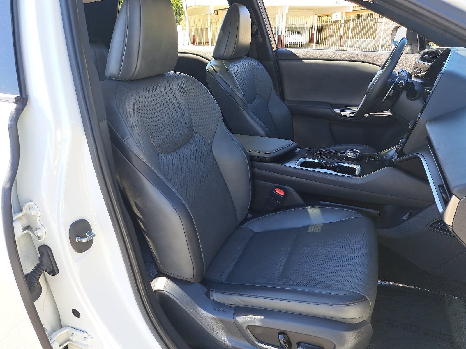 Used 2023 Lexus RZ 450e Premium w/ Technology Package AWD/4WD image 10