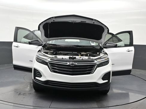 Used 2024 Chevrolet Equinox LS w/ Sport Edition FWD image 36