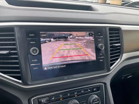 Used 2021 Volkswagen Atlas SE image 20