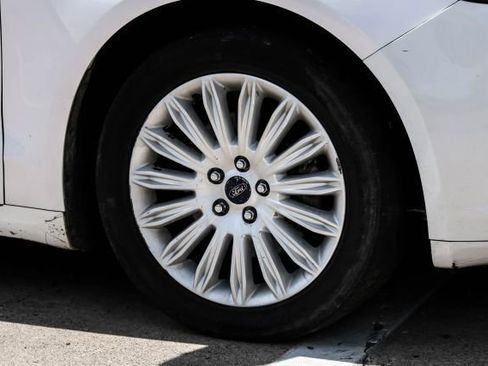 Used 2016 Ford Fusion SE w/ Equipment Group 502A FWD image 62