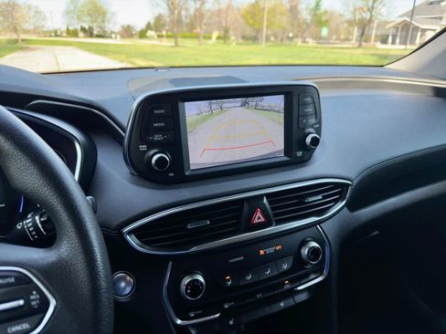 Used 2019 Hyundai Santa Fe SEL image 12