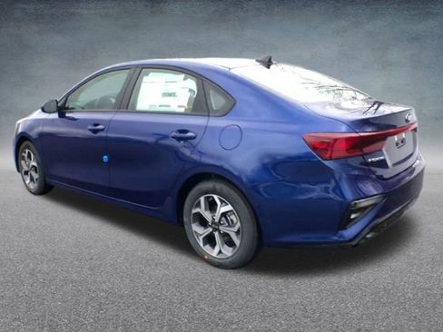 Used 2021 Kia Forte LXS FWD image 17