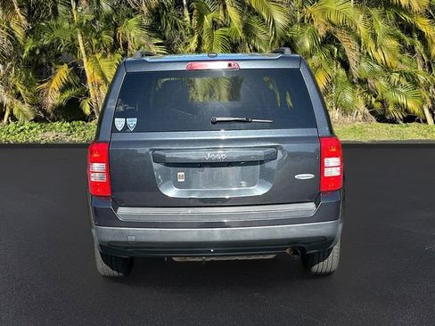 Used 2014 Jeep Patriot Latitude image 6